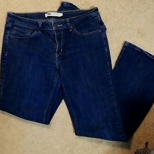 Levis 518 Jeans